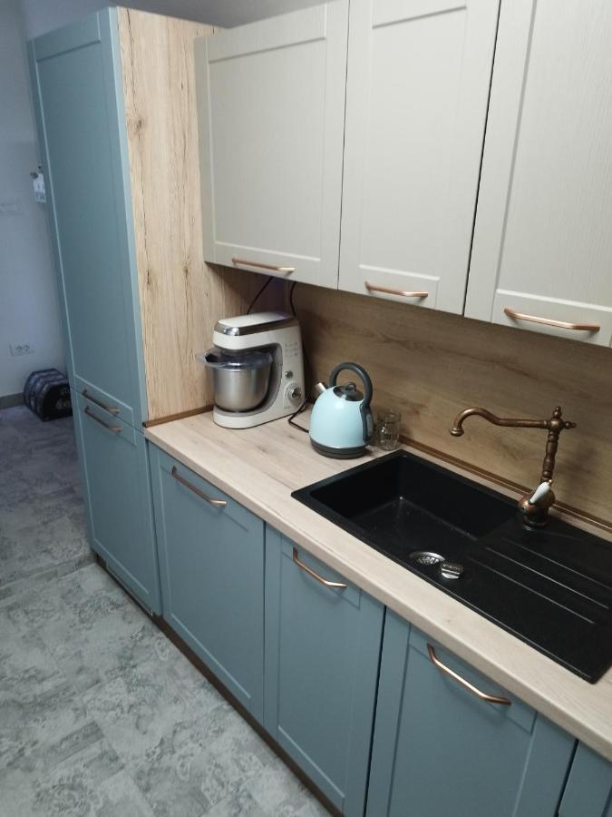 Apartment Antica With Yard & Bbq Split Bagian luar foto