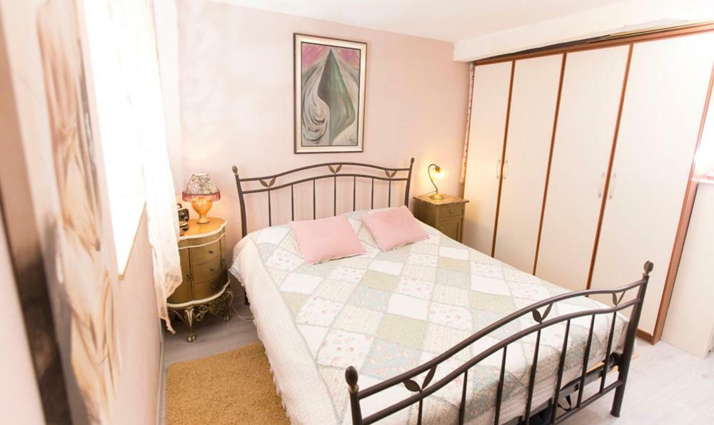 Apartment Antica With Yard & Bbq Split Bagian luar foto