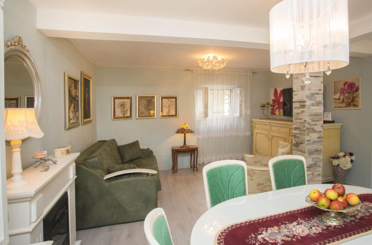 Apartment Antica With Yard & Bbq Split Bagian luar foto