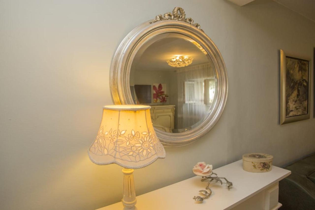 Apartment Antica With Yard & Bbq Split Bagian luar foto